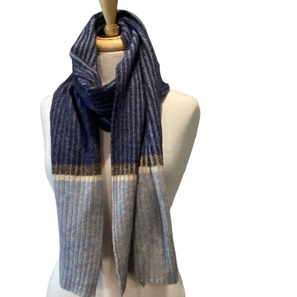 Father and Sons 100% Wool Scarf - Picture 1 of 9